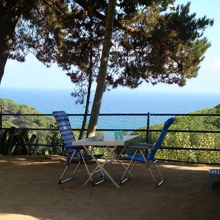 Camping Roca Grossa Calella Bagian luar foto