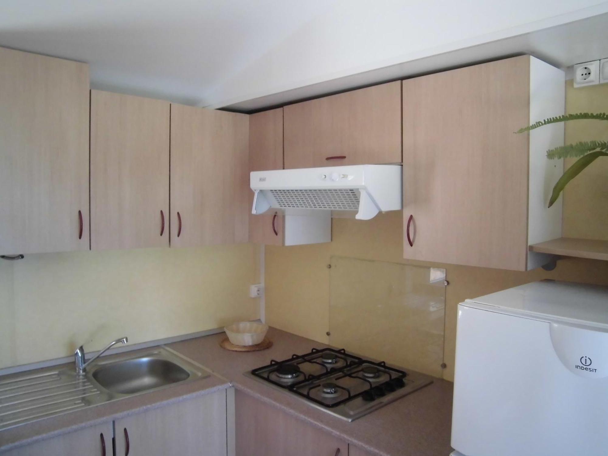 Camping Roca Grossa Calella Ruang foto