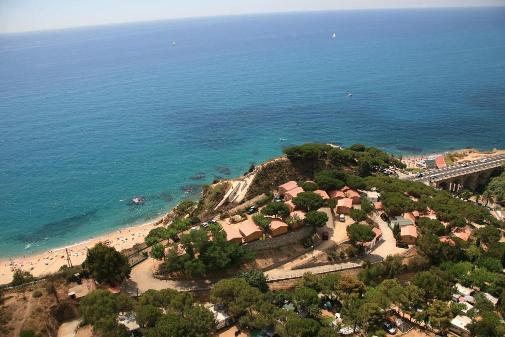 Camping Roca Grossa Calella Bagian luar foto
