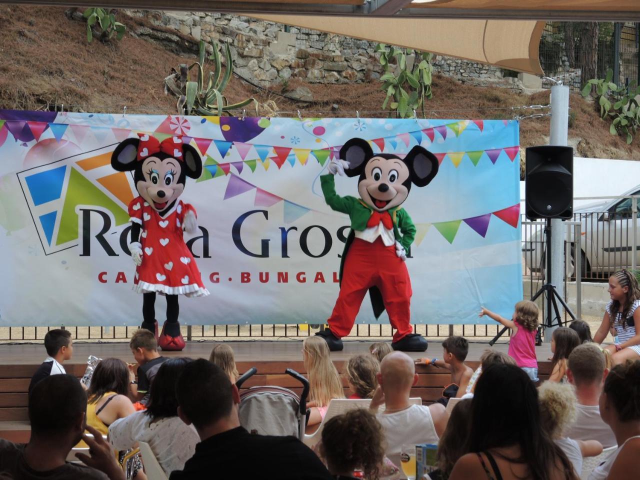 Camping Roca Grossa Calella Bagian luar foto