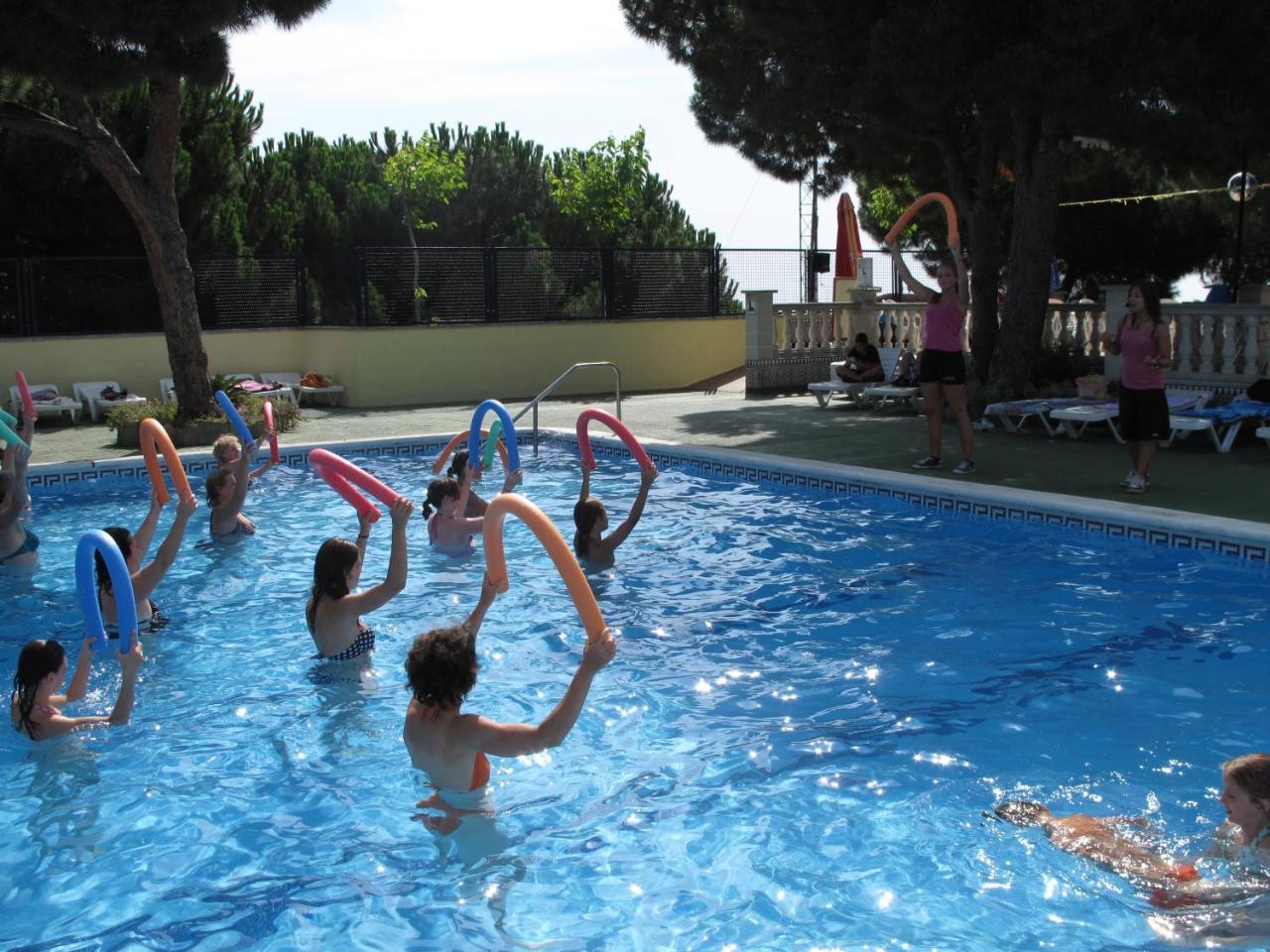 Camping Roca Grossa Calella Bagian luar foto