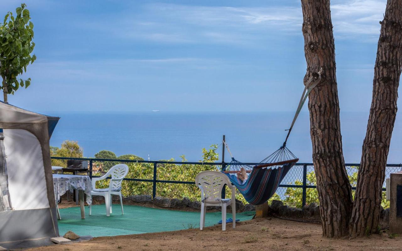 Camping Roca Grossa Calella Bagian luar foto